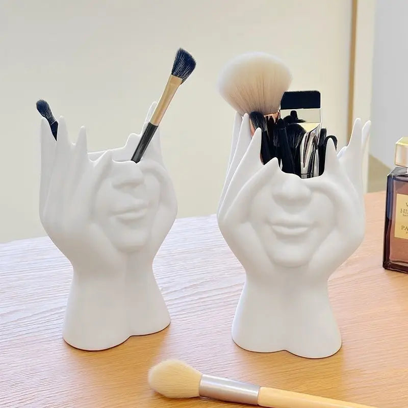 Makeup Brush Holder & Desktop Organizer – Elegant Decorative Stand