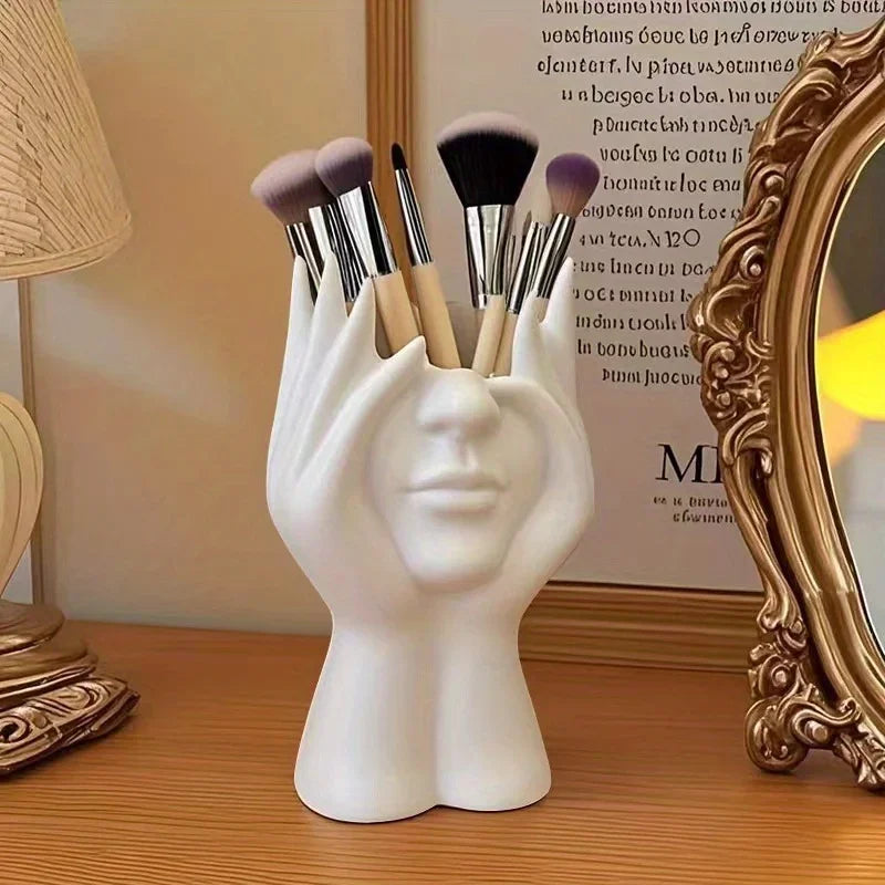 Makeup Brush Holder & Desktop Organizer – Elegant Decorative Stand